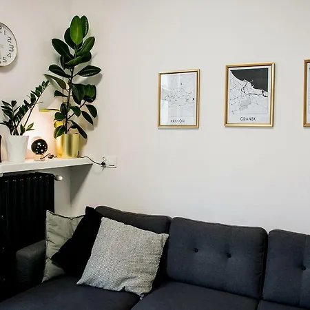 Apartman Yellow Pillow Lux *
